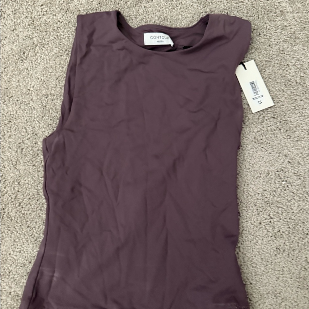 Aritzia Contour Top